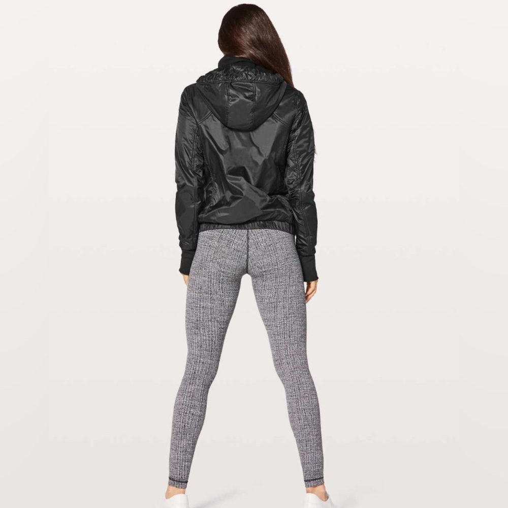 Lululemon Scuba Jacket (6) Black Hoodie - Picture 2 of 10